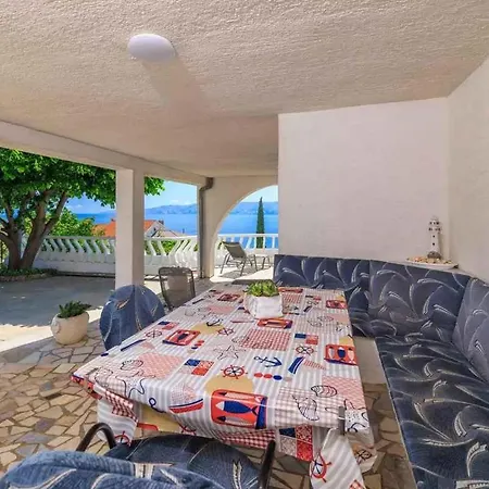 In 39102 Apartamento Novi Vinodolski