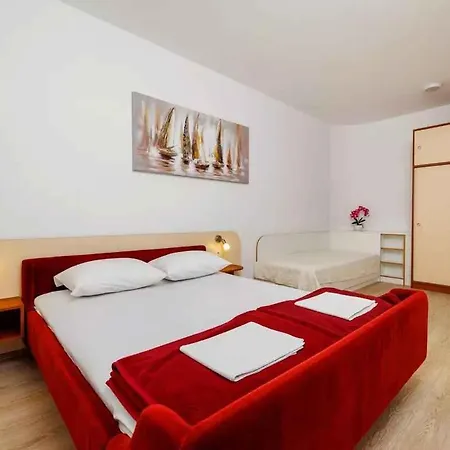 In 39102 Apartamento *